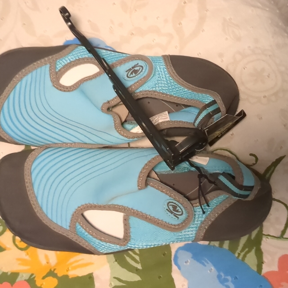 Water shoes